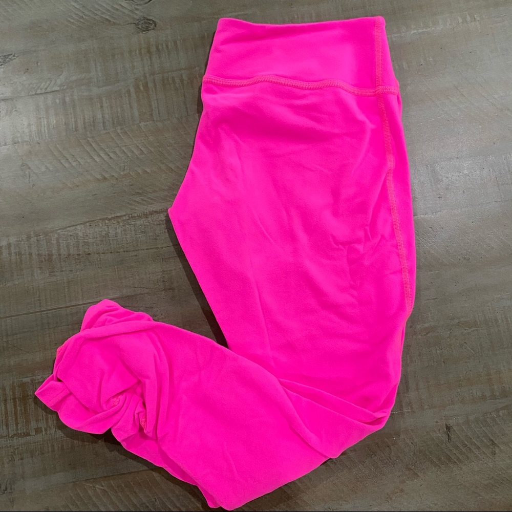 Beyond Yoga Bright pink Capri leggings - Large